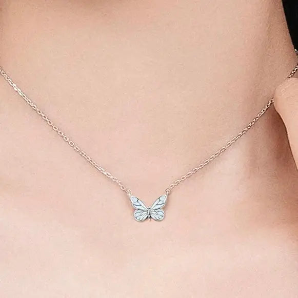 Collana Farfalla Blu Rinascita Luminosa