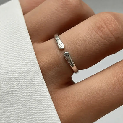 Anello Iniziali Regolabile