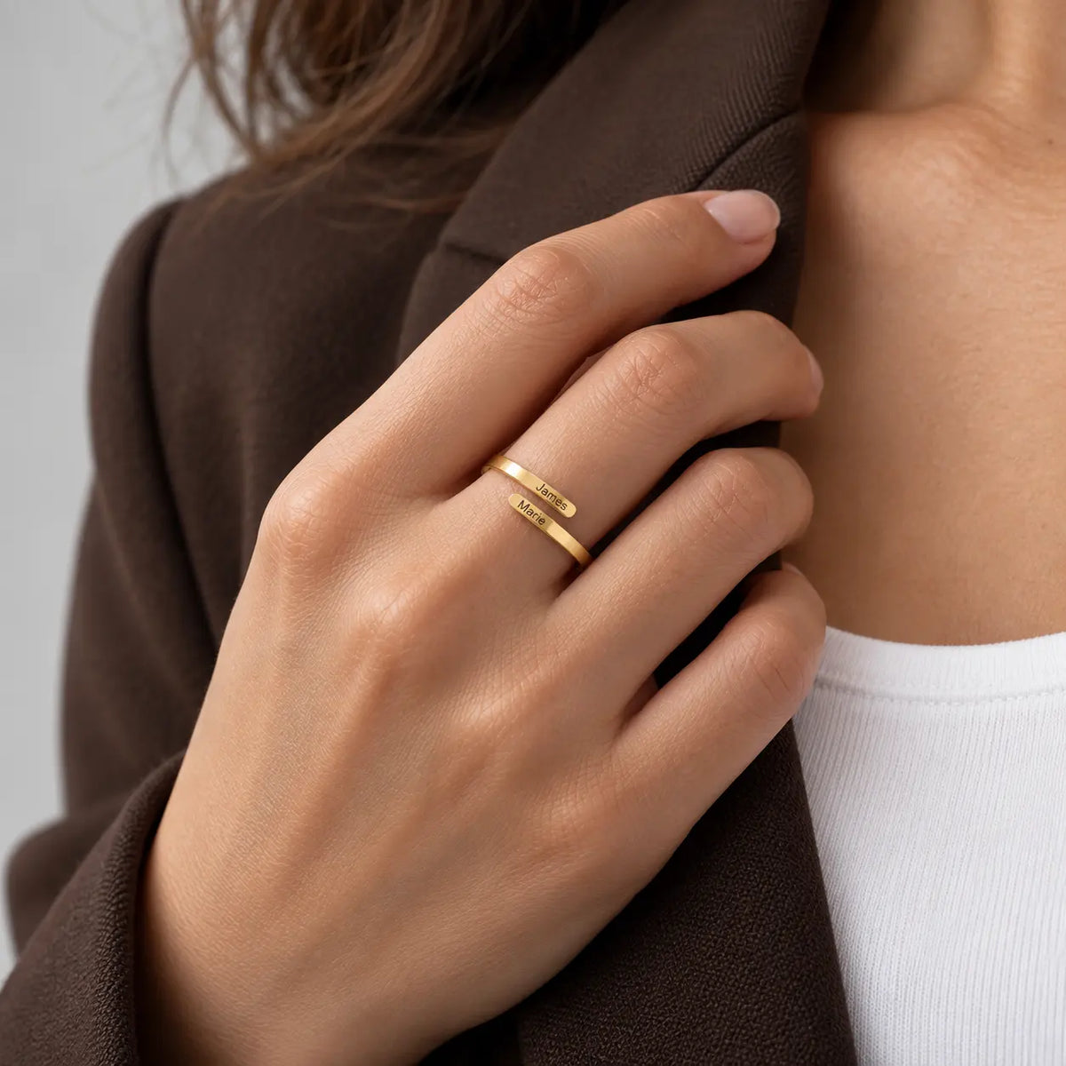 Anello con Nomi Incisi