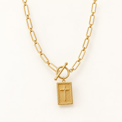 Collana Croce Paperclip oro 18K, ciondolo rettangolare e chiusura a T