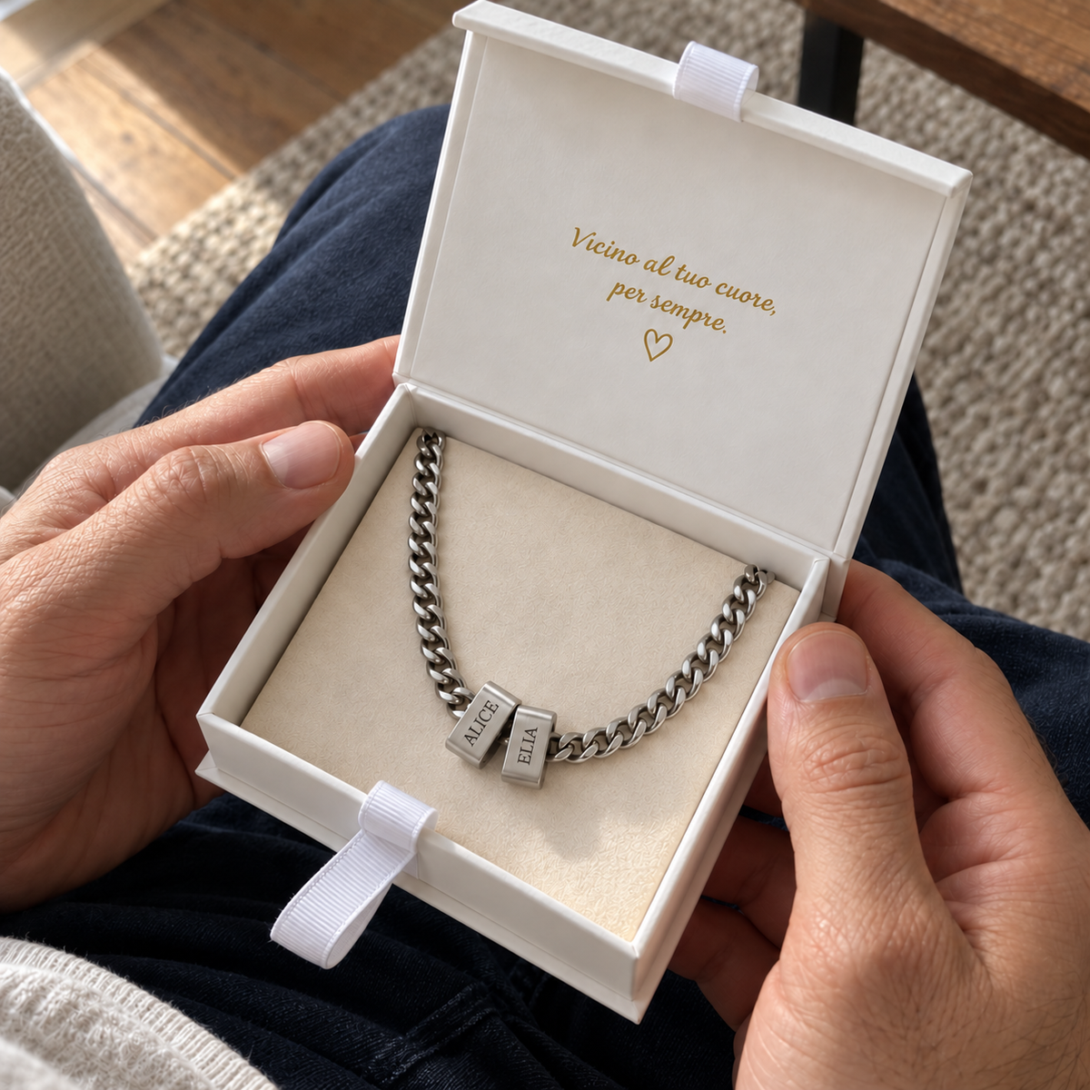 Collana Legami argentata con due nomi nella confezione regalo