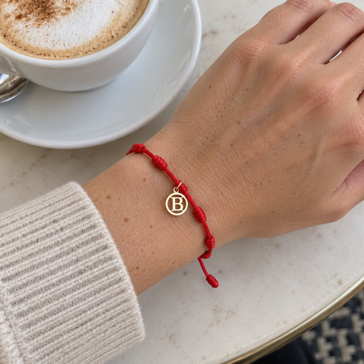 Bracciale Rosso 7 Nodi — Iniziale B