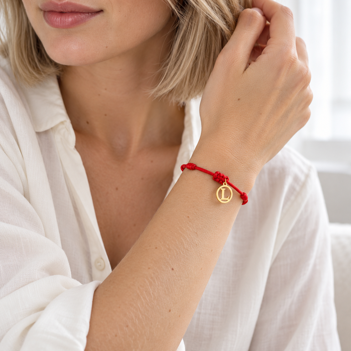 Bracciale Rosso 7 Nodi — Iniziale L
