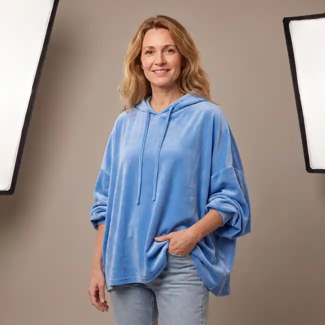 Pull-Poncho in Velluto Oversize con Cappuccio